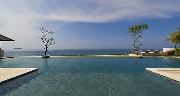 Siri Mendira Beach Villas