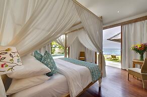 Siri Mendira Beach Villas