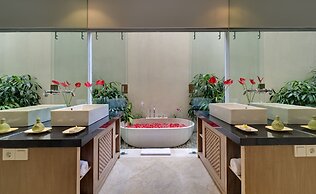 Siri Mendira Beach Villas