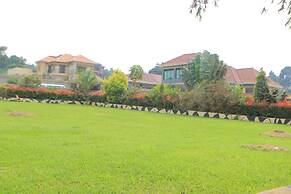 Alice Gardens and Campsite