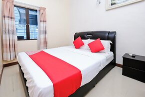 OYO 714 Arina Hotel