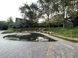 BlackBrick Bedfordview ApartHotel