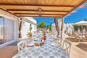 3769 Tenuta La Cornola by Barbarhouse
