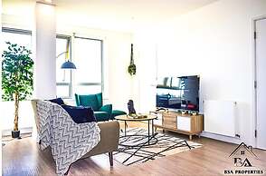 Modern 2 Bed 2 Bath Bracknell With Free Parking