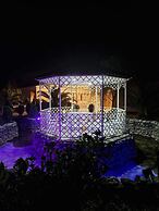 Hotel Oasis Villa