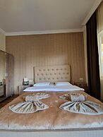 Hotel Oasis Villa