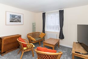 Brilliantly Located 2BD Flat Heart of Edinburgh!