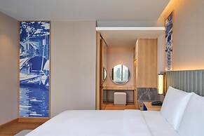Hilton Garden Inn Bangkok Riverside