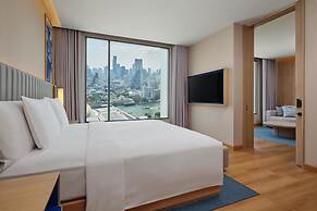 Hilton Garden Inn Bangkok Riverside