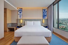Hilton Garden Inn Bangkok Riverside