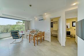 BlueNook Suites