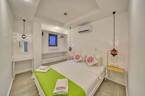 BlueNook Suites