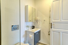 BlueNook Suites