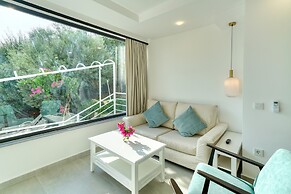 BlueNook Suites