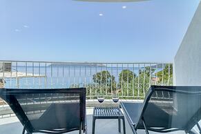 BlueNook Suites