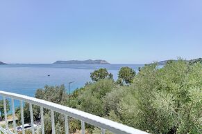 BlueNook Suites
