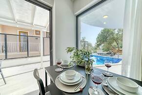 BlueNook Suites