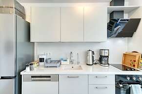 BlueNook Suites
