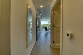 BlueNook Suites