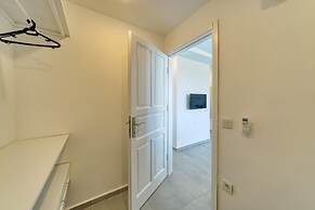 BlueNook Suites