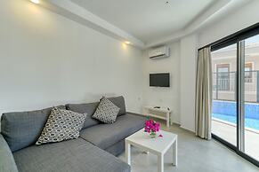 BlueNook Suites