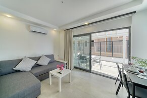 BlueNook Suites