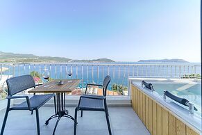 BlueNook Suites