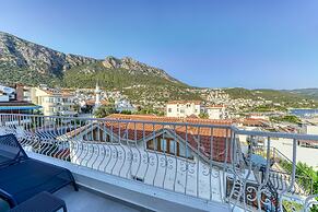 BlueNook Suites