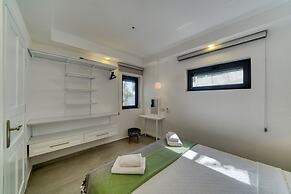 BlueNook Suites
