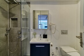 BlueNook Suites
