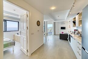 BlueNook Suites
