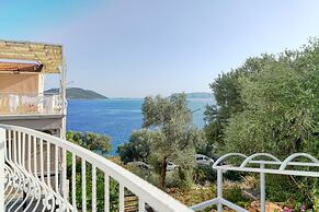 BlueNook Suites