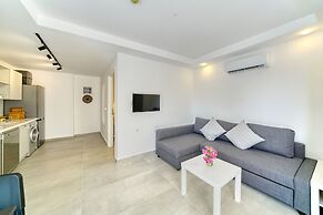 BlueNook Suites
