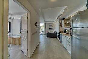 BlueNook Suites