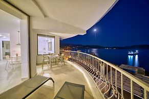 BlueNook Suites