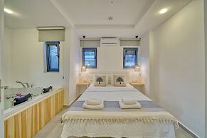 BlueNook Suites