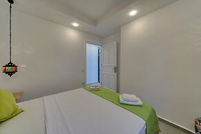 BlueNook Suites