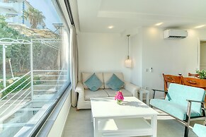 BlueNook Suites