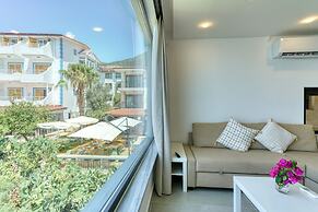 BlueNook Suites