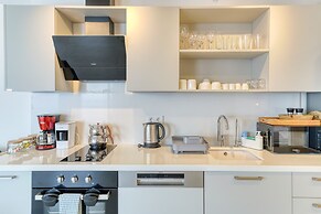 BlueNook Suites
