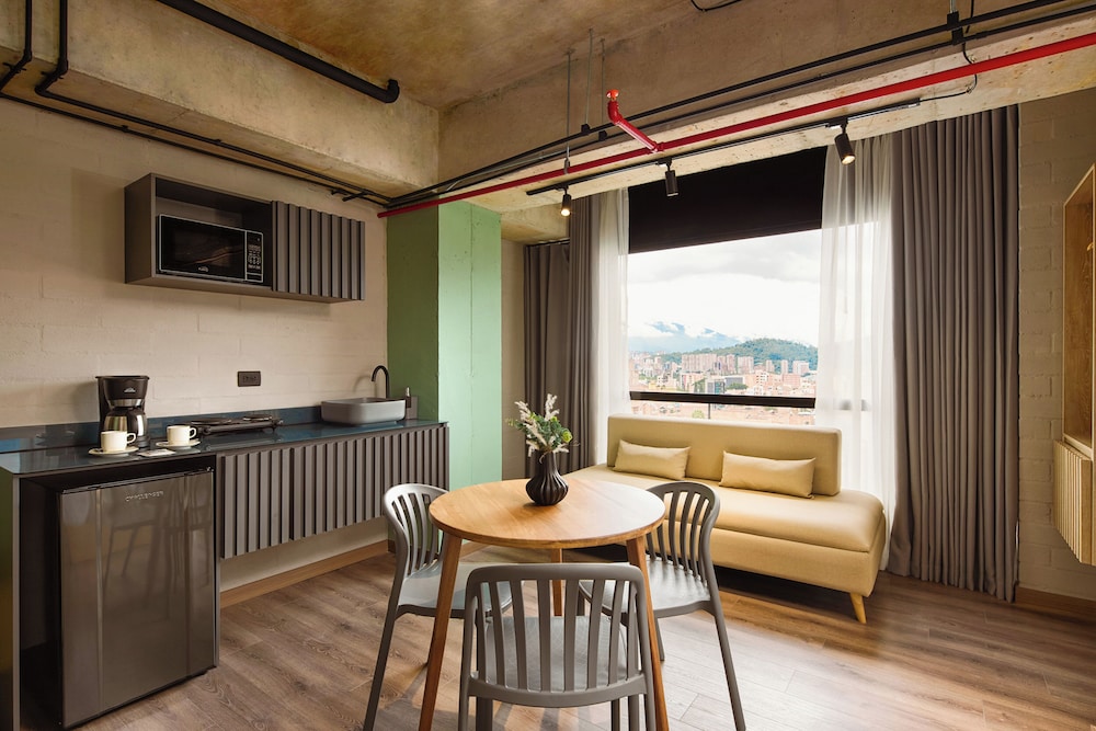 Urbit Social Lofts