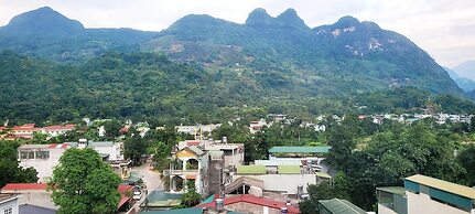 Peaceful Mountain Hotel