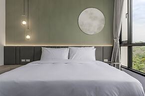MODA & the MOON