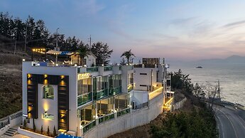 Yeosu Hemiswi SPA Pension