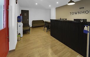 Townhouse OMR