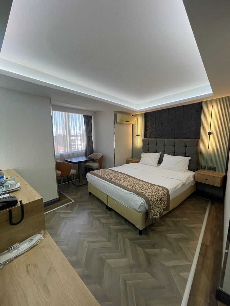 Hotel Eronur