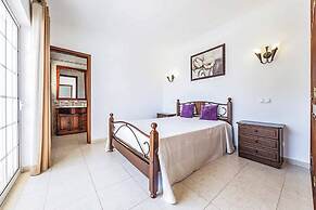 Villa Cordyline