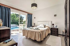 Villa Cardona