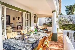 Villa Cardona