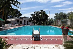 Villa Carmen With Garden And Pool